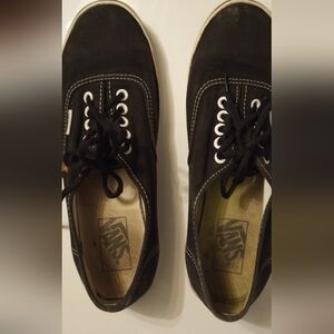 *Reserved For J.   Vans Black Sneaks Broken In And Comfortable Sz8 PreO